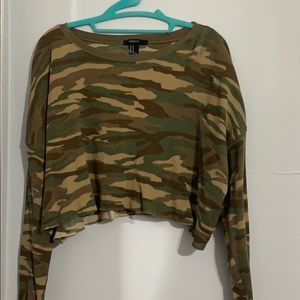 ✰ camo cropped long sleeve ✰